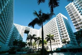 Super Cozy 1BR condo close to MOA & Airport Apartment in Pasay