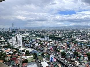 Urban Minimalist 1BR near BGC and Ortigas Center Apartment in Pasig