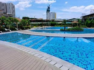Urban Minimalist 1BR near BGC and Ortigas Center Apartment in Pasig