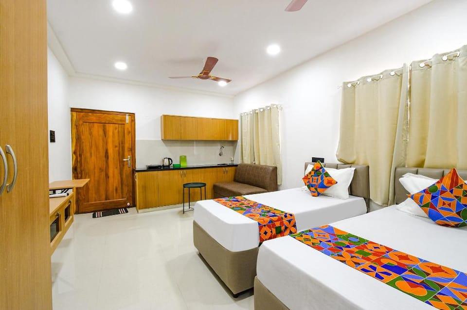 FabHotel Elegance - Nr U.S. Consulate, Financial District Hotel in Hyderabad