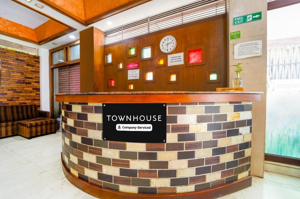 Super Townhouse City Center Ernakulam Hotel in Kochi