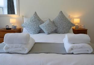 Six Matlock Apartment - Sea views Vacation rental in Filey