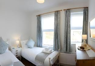 Six Matlock Apartment - Sea views Vacation rental in Filey