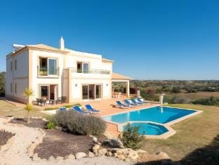Villa Aguaviva -  walkable to restaurant/shop Villa in Guia
