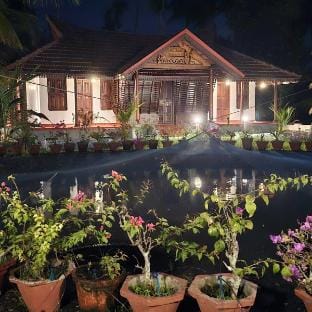 Top Yard Alleppey Private Pool & Kayaking Vacation rental in Kerala