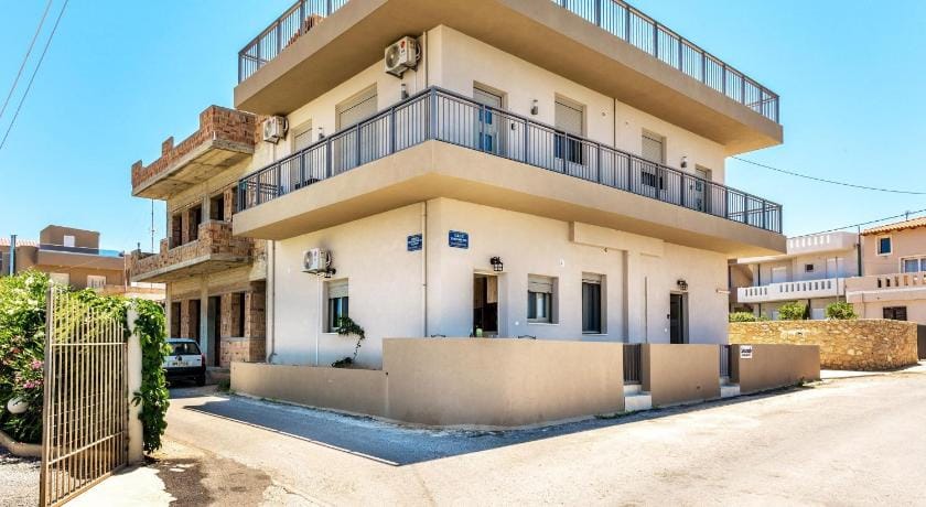 Seaside Apartment with Balcony Apartment in Crete