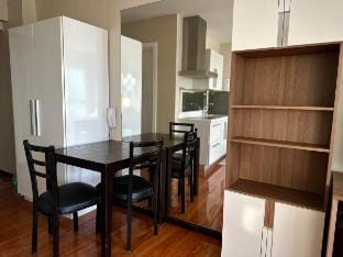Makati Nightlife City-View Condo Vacation rental in Makati