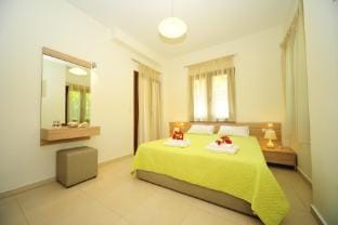 Villa Orsalia – Family Villa with Billiard Villa in Crete