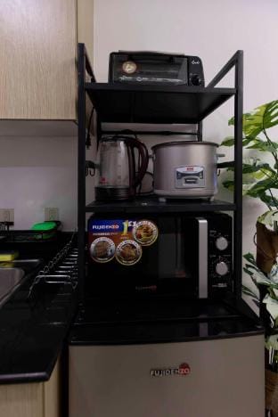 Bayside Charm: Cozy 1BR near US Embassy, MNL Bay Apartment in Pasay