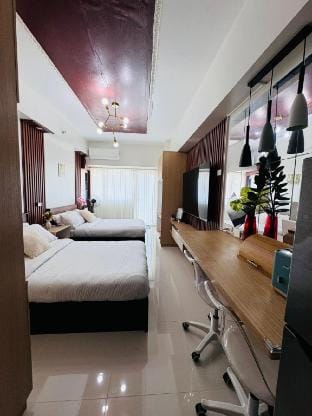 Staycation in PICC / Near MOA Apartment in Pasay