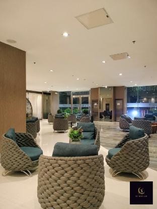 Newly opened near MOA & Airport w/PS4 and karaoke Vacation rental in Pasay