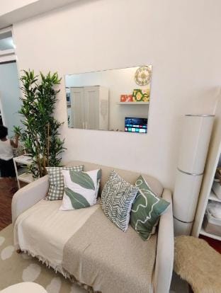 Atmosphere Your Secret Hideaway. Vacation rental in Pasay