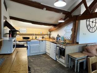 Semi rural bungalow with free parking in Worcester Vacation rental in Wychavon District