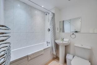 Delta Apartment #401 in City Centre Apartment in Northampton