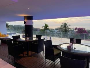 B12-Pool Access Partial Seaview 2 Bedrooms 1 Bathroom at Karon Apartment in Phuket