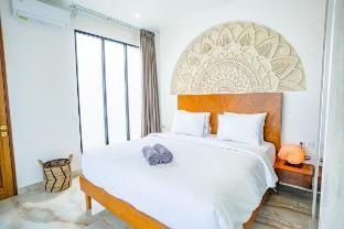 NEW Spacious villa 5 m to beach Villa in North Kuta