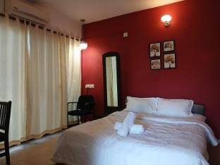 TREE HOUSE  Villa in Lonavla