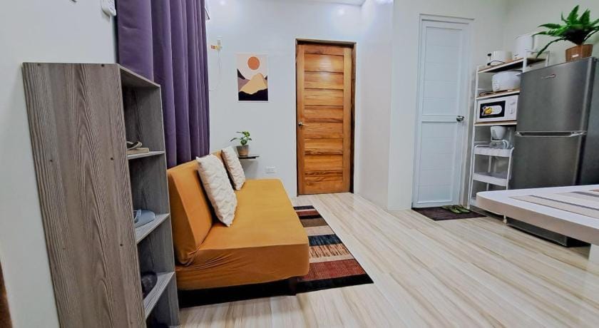 Sunset Suite Condo Style Stay (w/ Motor Parking) Apartment in Calabarzon