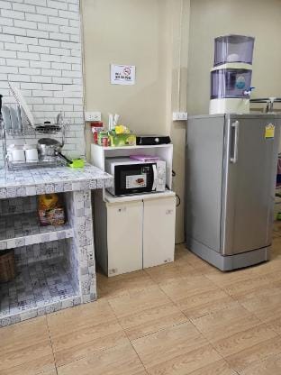 BaanArun 2, Bangkok, NearWatArun/ MRT/PrivateHouse Vacation rental in Bangkok