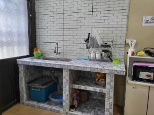 BaanArun 2, Bangkok, NearWatArun/ MRT/PrivateHouse Vacation rental in Bangkok