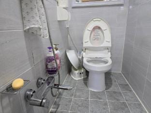White House Pension Vacation rental in South Korea