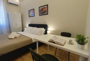 Metro Lodi Apartment • Double Room • Free Parking Vacation rental in Rome