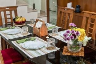 Gatsby Grandeur Spacez Villa w/ PrivateTheater Villa in Bengaluru