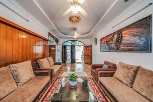 Mansion Bay Spacez Luxury Villa Villa in Bengaluru
