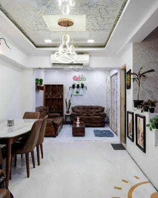 Pearl Palace Spacez Luxe Villa w/ Private Theater Villa in Mumbai