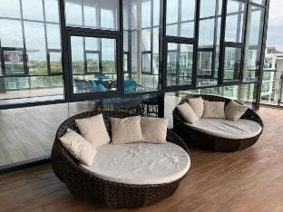 Family-Friendly | Walk to EATS + Free Parking Apartment in Kuching
