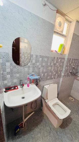 Vrindavan sector 17 Lucknow nearPgi& Medanta Vacation rental in Lucknow