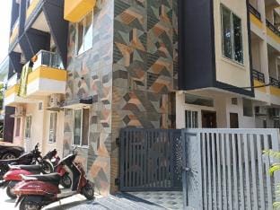 Orraica Stays Standard Living Apartment in India