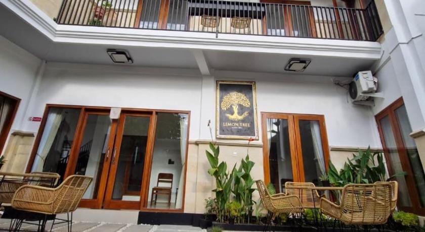 Lemon Tree Hotel Bali Inn in Buleleng