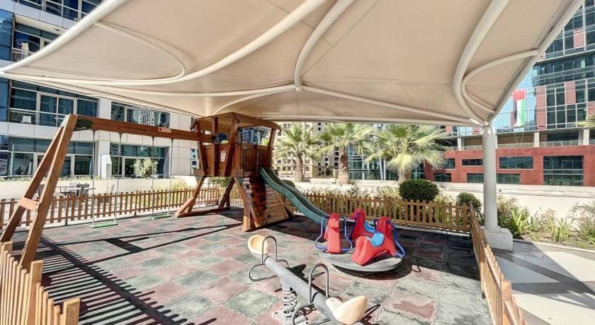 Stunning 1 bedroom with Balcony - Full Marina view Apartment in Dubai