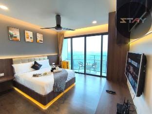 Almas Couple Cozy Premium Loft Netflix BySTAY Vacation rental in Johor