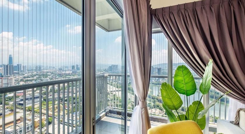 NEW!Blue Sky Amazing View Family Premium 3R3Bath Apartment in Federal Territory of Kuala Lumpur