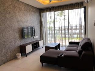 GalaCity Luxe Modern Space- BEST FOOD HUNT Vacation rental in Kuching