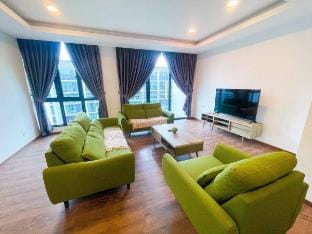Spacious 3BR Suite | Netflix vivacity jazz suite Apartment in Kuching