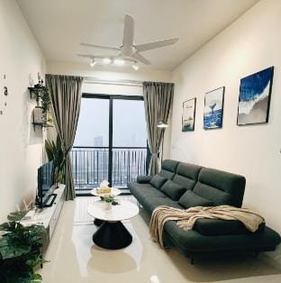 Sunway Velocity KL by Vivid Stay@8pax MRT/TRX/BB Apartment in Federal Territory of Kuala Lumpur