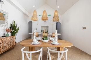 Shelliana villa - by Aroha Holliday Homes Villa in North Kuta