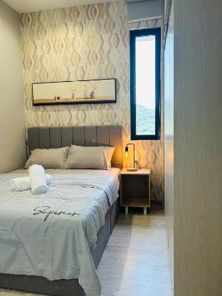 Cozy 2BR Sky Pool & Panoramic Views 1-6 Guests Apartment in Bayan Lepas