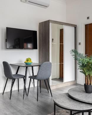 Edgware road modern 1-bedroom Apartment in City of Westminster