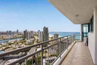 Crown Towers - Luxe High Floor Ocean View Apt Vacation rental in Surfers Paradise Boulevard