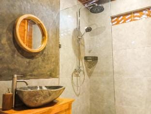 New Open Romantic Free Floating Breakfast 2 Villa in Payangan