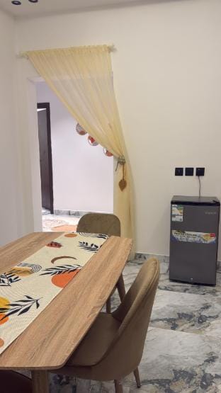 شقه هادئه بدخول ذاتي Apartment in Jeddah