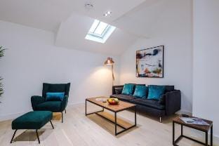 Luxury 4-Storey Townhouse with Private Rooftop Vacation rental in Salford
