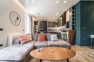 Blloku Deluxe 1BR/AP Apartment in Tirana