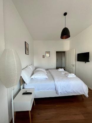 Yellow Apartment Tirana City Center Apartment in Tirana