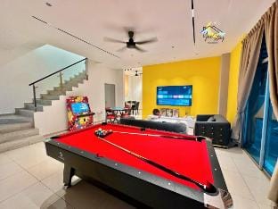 BukitKatil16pax-snooker｜arcade Vacation rental in Malacca