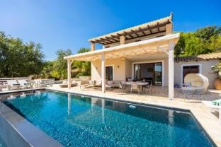 Villa Antinoti in Ionian Islands Villa in Corfu, Greece
